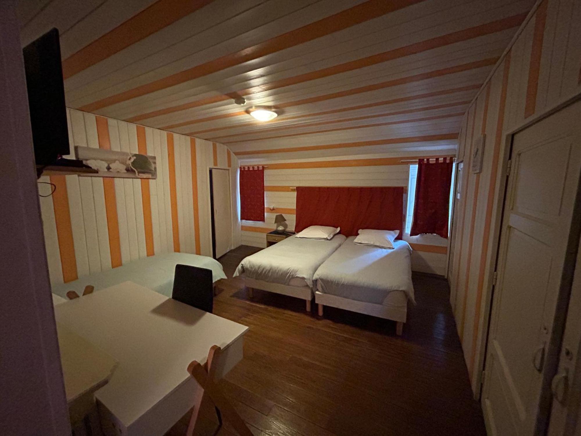 Chambres D'Hotes La Cheminee Tardets-Sorholus エクステリア 写真